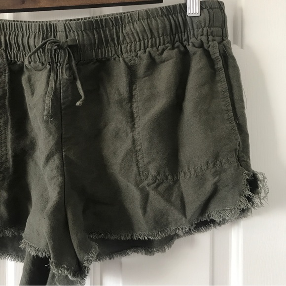 Express olive green linen blend drawstring cutoff shorts - Picture 3 of 7